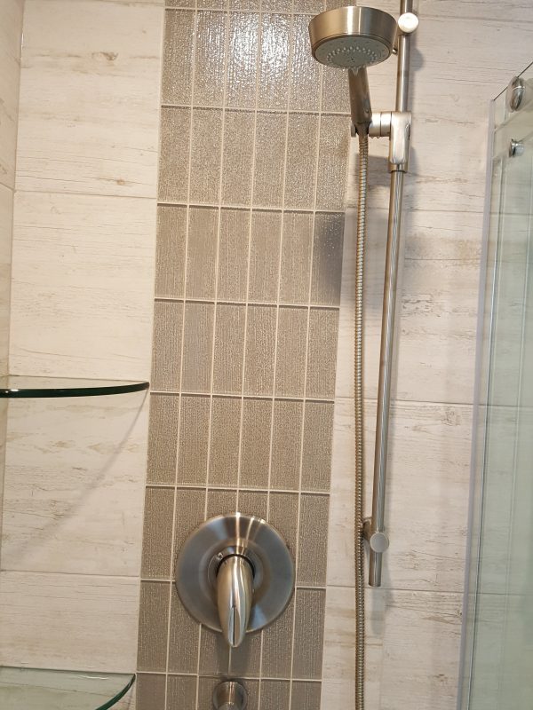 Accent tile on shower wall