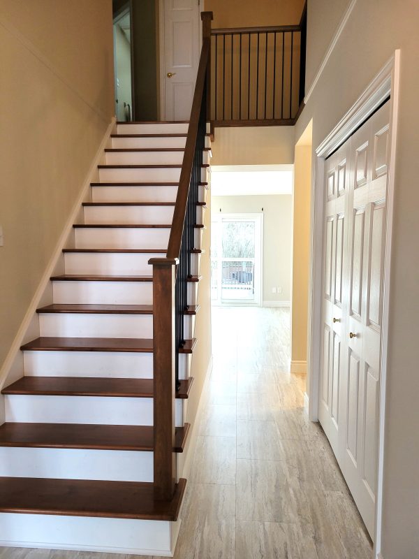 New post, handrail and spindles installed