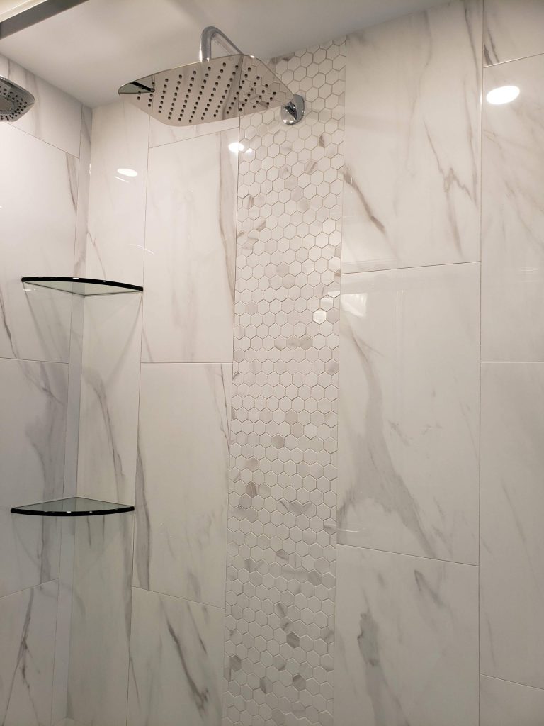 Hexagon tile vertical accent border and glass shelves