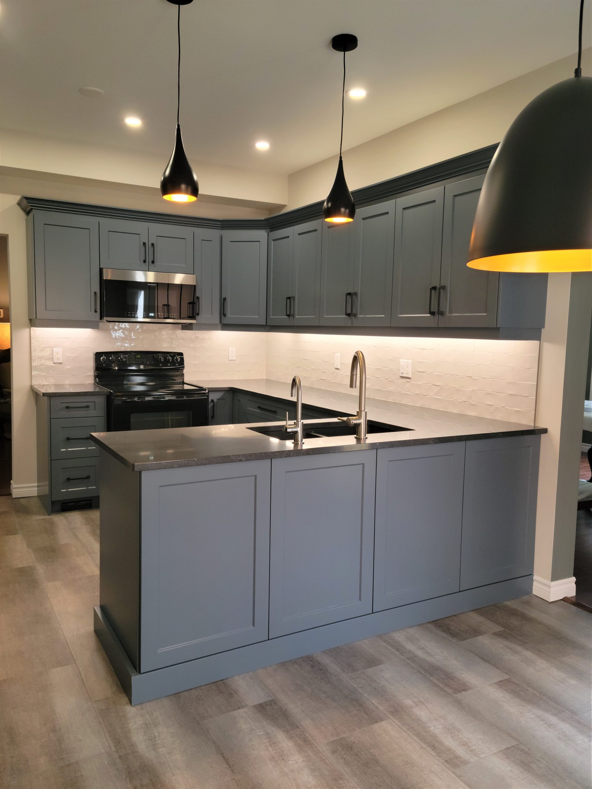 Kitchen reface