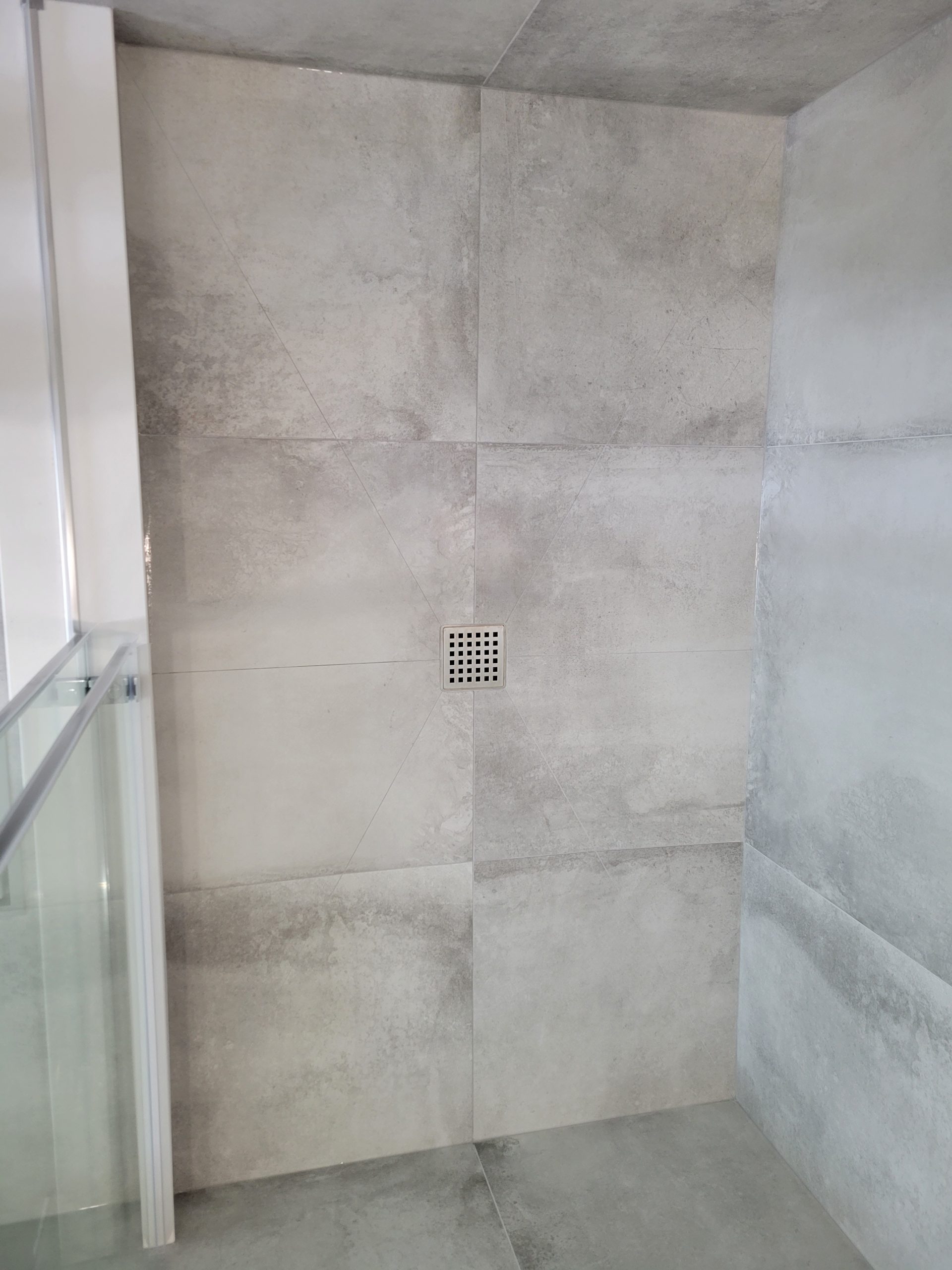 Porcelain shower floors